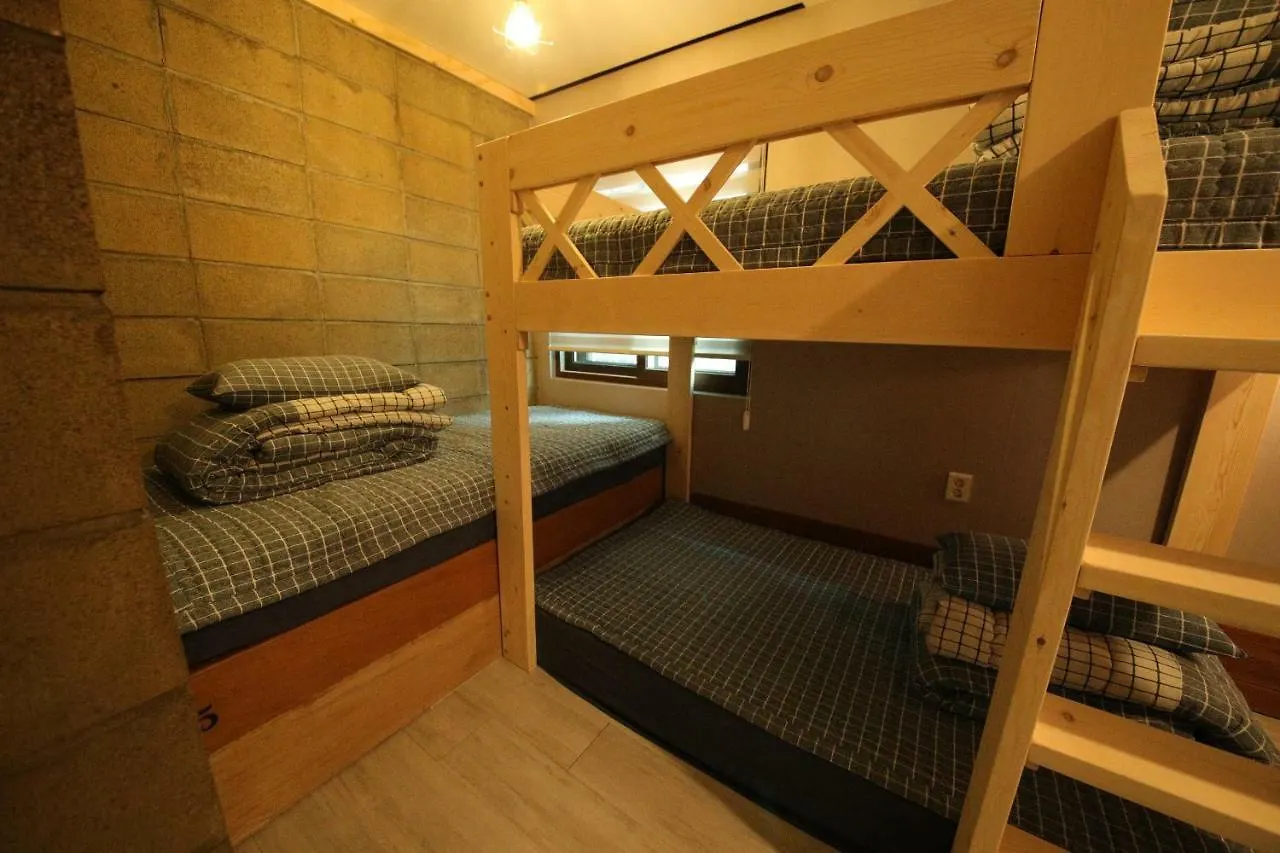 ** בית הארחה מלון סיאול Stitches House קוריאה הדרומית